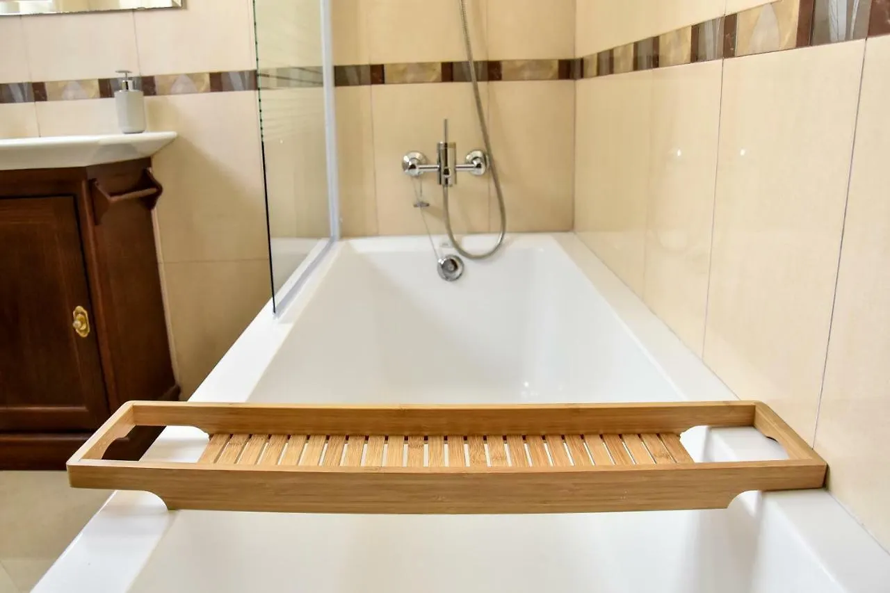 Alohamundi San Leandro Apartment Seville