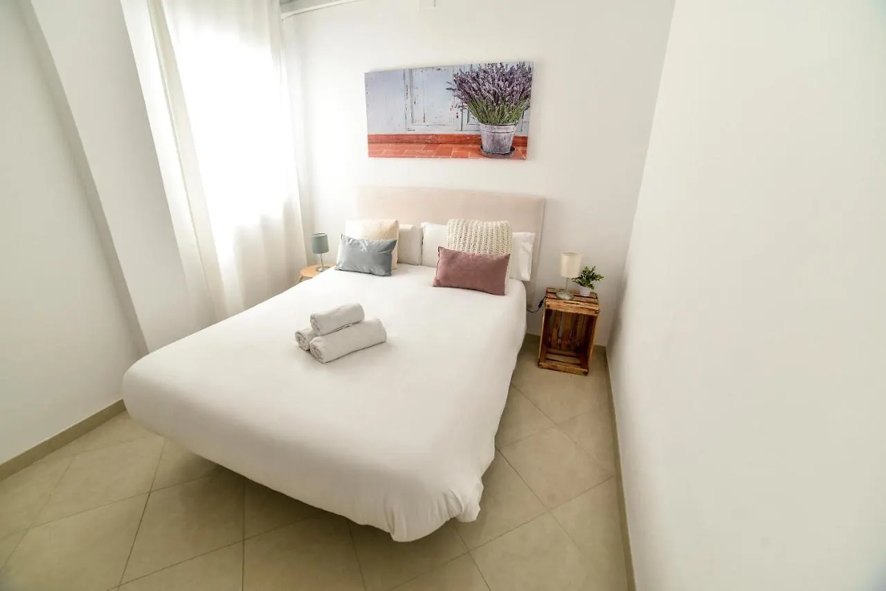 Alohamundi San Leandro Daire Sevilla